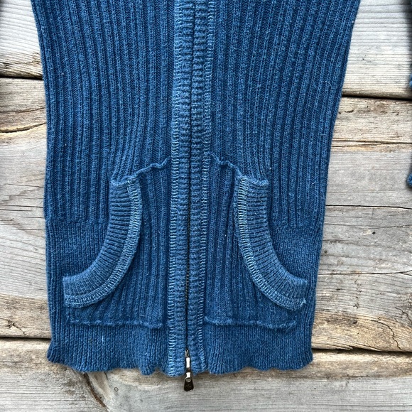 Abercrombie Rare Baby Fit Blue Cotton Full Zip 1/2 Sleeve Jacket Women’s Medium - Picture 2 of 3